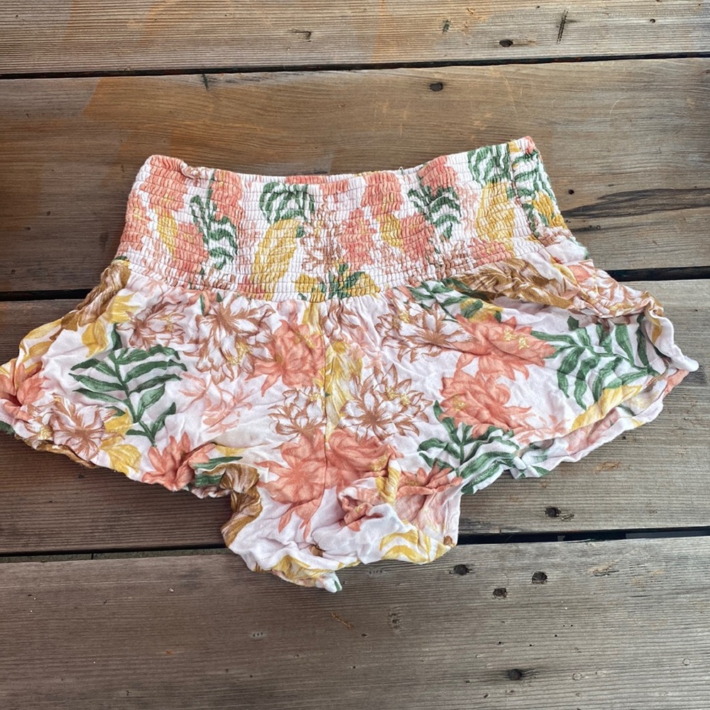 High waist Rip Curl flowy flowery shorts